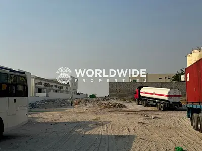 موقع ممتاز! أرض صناعية للبيع / القطعة الثانية من شارع الحمرية الرئيسي عجمان
