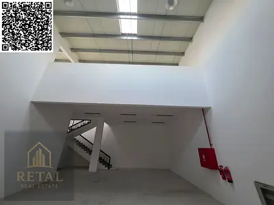 مستودع للايجار على الشارع ، جديد ، جاهز للعمل ،  مناسب لجميع الانشطة .