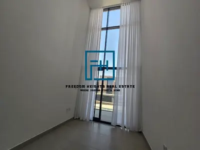 3 bedrooms 1 master bed near amenities available for sale.