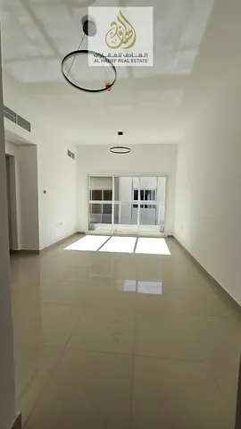 🏢✨ تم افتتاح بناية جديدة – أول ساكن في عجمان ✨🏢  فرصة مميزة للسكن في شقة جديدة بالكامل بتشطيبات ممتازة ومساحات واسعة جداً 👌  🔹 غرفة نوم واسعة 🔹 ص