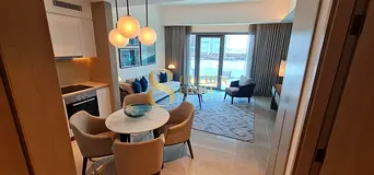 Serviced Apartment | Bright &amp; Spacious