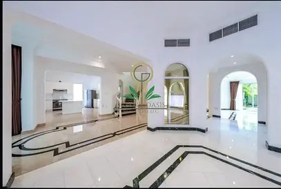 Amazing 5-Bedroom Villa with Private Pool | Garden