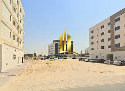 ارض للبيع في الشارقة منطقة الفلاح   مساحة 4000 قدم مربع
