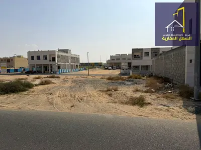 للبيع قطعة أرض سكنية بمنطقة الحوشي موقع مميز زاوية علي شارع وسكة