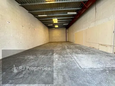 LUXURY warehouse for storage very prime lecation business area Ready to move only jest 130k