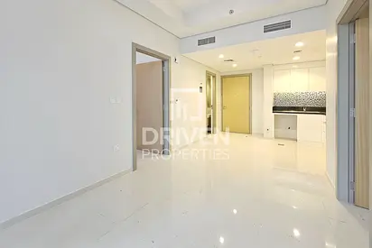 Bright and Modern Unit with Sea View | Brand New