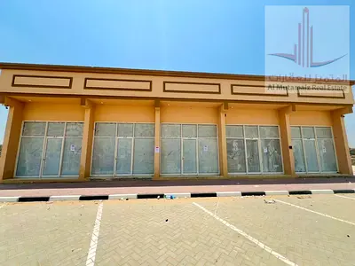 محل/الجرف2/بحمام/مساحةوسعر مناسب/موقع مميز للخدمات
