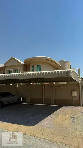 فيلا للبيع في الشارقة في منطقة الرماقية