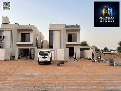 فيلا  فاخره طابقين  تشطيب راقي   مقابل جميع الخدمات والمسجد