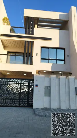 تاون هاوس مكون من 5 غرف نوم بسعر مناسب متاح للبيع في العليا عجمان.