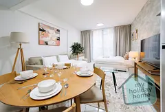 Seaside Elegance | Your Cozy Studio Haven
