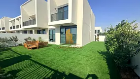 Vastu | Landscaped | Brand New | Near Amenities