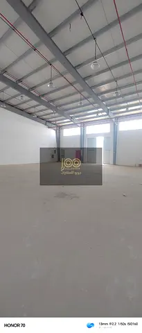 مستودع للايجار بام القيوين