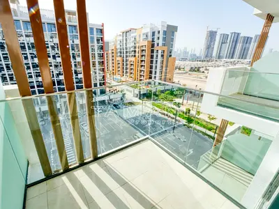 Modern Studio | Lagoon Views | VACANT ON TRANSFER