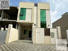 Villa for sale at a great price and in a prime location. 5 bedrooms, super deluxe finishing, freehol
