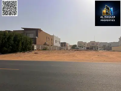 أرض سكني تجاري للبيع في المويهات 1 عجمان، ثلاث شوارع، خلف مول سالم ونستو التلة، مساحة كبيرة وتصريح أرضي +2 بسعر قابل للتفاوض
