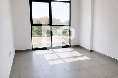Lowest price and a stunning view 🌿🏙️