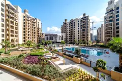Elegant Living | Prime Location | Garden view
