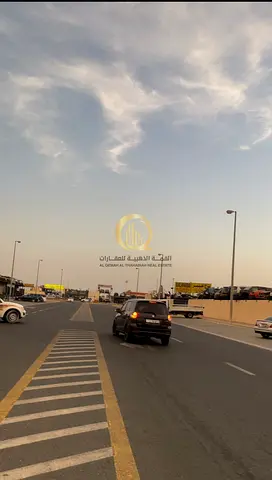 للبيع ارض صناعيه الحنو الجليل الصجعه الصناعيه شارع عام 36  تملك حر لجميع الجنسيات  بمساحه 20000 قدم مربع  تصريح صناعي مستودعات