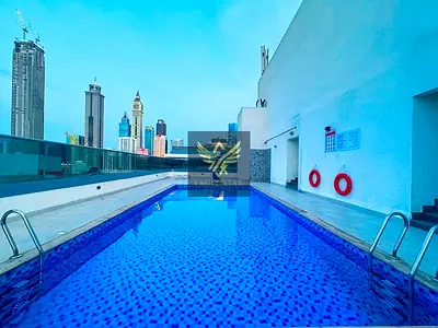 Large Apartment // Near Financial Center // All Amenities