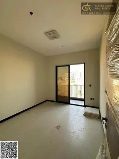 BRAND NEW BUILDING G+4+ROOF COMMERCIAL AND RESIDENTIAL