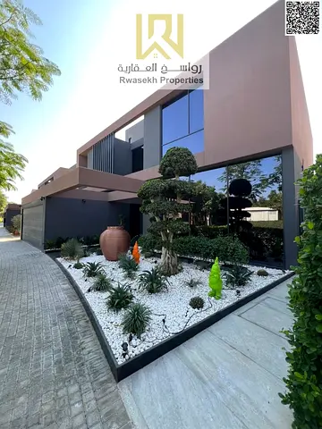 master plan, every detail works in harmony to make your day easier, more balanced and more fulfilling. A forested spine links together shared spaces,