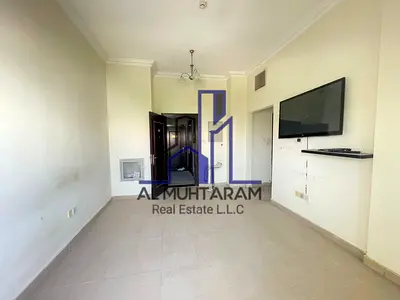 Luxurious 1bhk Central ac Balcony