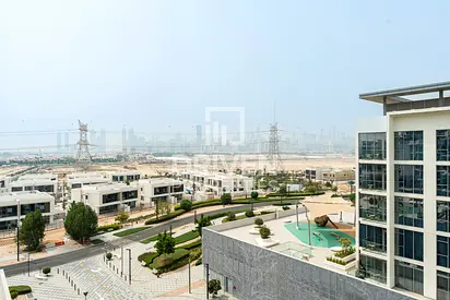 Partial Lagoon and Burj Khalifa View | Unique Unit