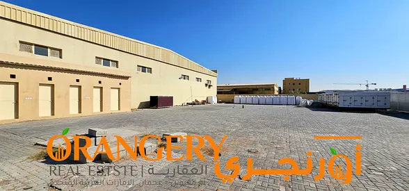 للإيجار – مستودعات في المنطقة الصناعية بأم القيوين
