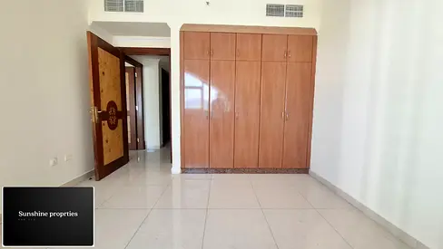 Hot Offer 2Bedroom Available With Parking Close.To Cornish