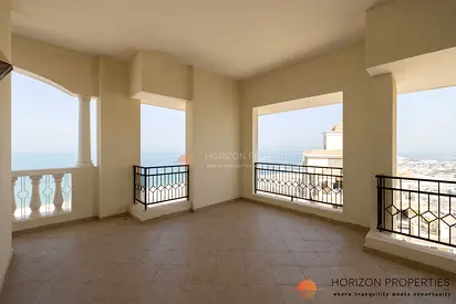 Sea & Lagoon View | Vacant Nov