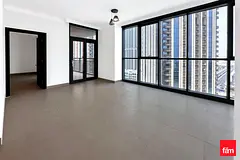 SPACIOUS LAYOUT | BRIGHT &amp; EQUIPPED KITCHEN