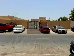 For sale: Ground floor house in Sharjah / Samnan, Halwan Suburb