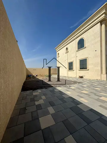 Grand Layout Villa | Staff Accommodation | Spacious Multi-Zone Living | Private Yard