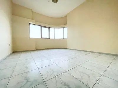1bhk near to bus stop closed hall family building