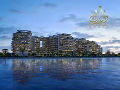 Sea, Marina &amp; Boulevard View Homes