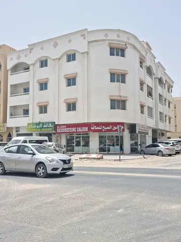 للبيع – بناية في الشارقة، منطقة مويلح  فرصة استثمارية مميزة في موقع حيوي وراقي بإمارة الشارقة،