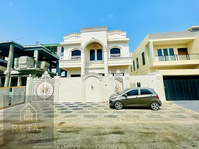 فيلا فاخرة للبيع في الياسمين 1 عجمان بتصميم عصري وطابقين وموقع مميز قريب من شارع الشيخ محمد بن زايد ومواقف تتسع لـ6 سيارات وتملك حر لجميع الجنسيات