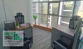 Experience the comfort and convenience of your new office for two full weeks, on us. –FREE-