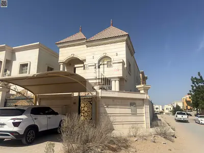 Luxury villa for sale, electricity and water included, prime location