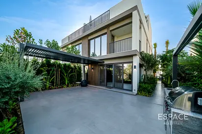 Upgraded - Greenbelt - Vacant on Transfer