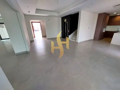 فيلا جاهزه للسكن مجهزه بجميع اجهزه المطببخ تعمل بالنظام الذكي مؤجره بعائد ممتاز