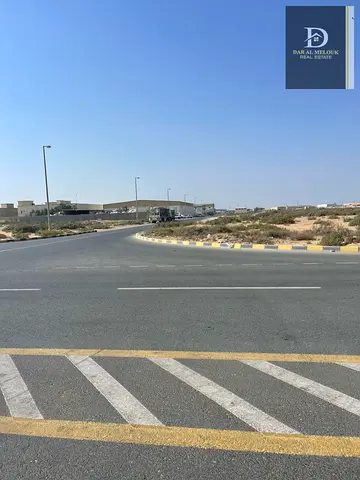 For sale in Sharjah, Al Sajaa area (Emirates Industrial City) Industrial land with an area of ​​79,000 feet