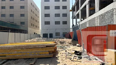 للبيع ارض تجارية منطقة الفلاح