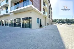 PREMIUM SHOP | HIGH FOOTFALL | GREAT VISIBILITY