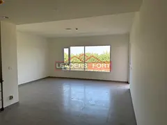 Single Row / Unfurnished / Well Maintained