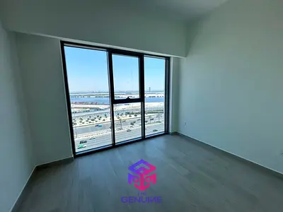 Creek-SZR View | Spacious Layout | High ROI