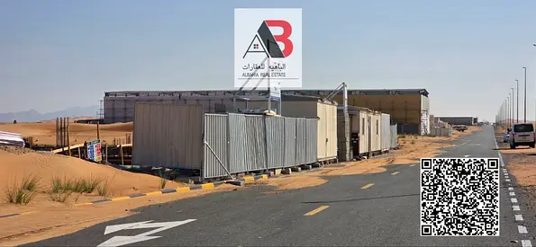 prime showroom plot on high-visibility location // mixed-use industrial project