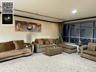 شقة فاخرة للإيجار السنوي في برج الكورنيش – عجمان - برج الكورنيش، موقع متميز على الواجهة البحرية بإطلالة مباشرة على البحر