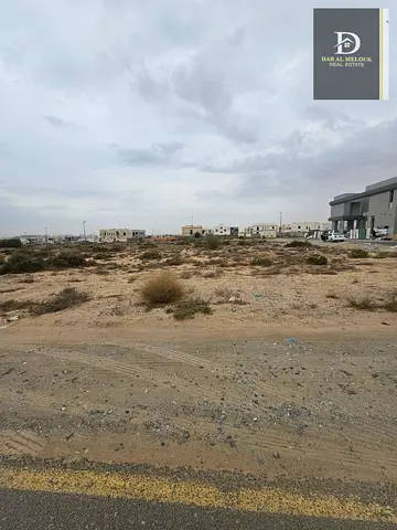 للبيع في الشارقة   منطقة الرقيبة   أرض سكنية   موقع مميز   قريبه من جميع الخدمات   تملك حر لجميع الجنسيات العربية   تصريح فيلا أرضى وأول